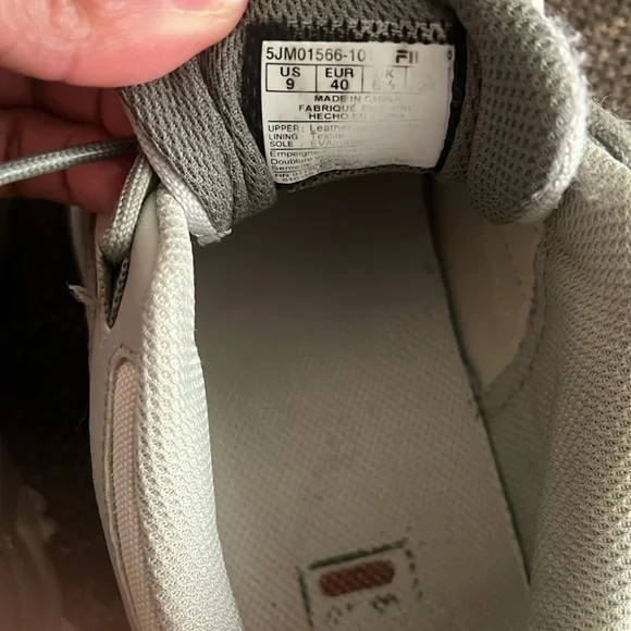 Filas Size 9 Women’s - Picture 6 of 7